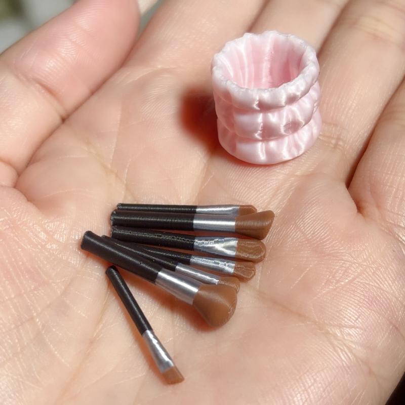 [F] 1 Set Doll Accessories Toy - Detailing Brush Set review and price